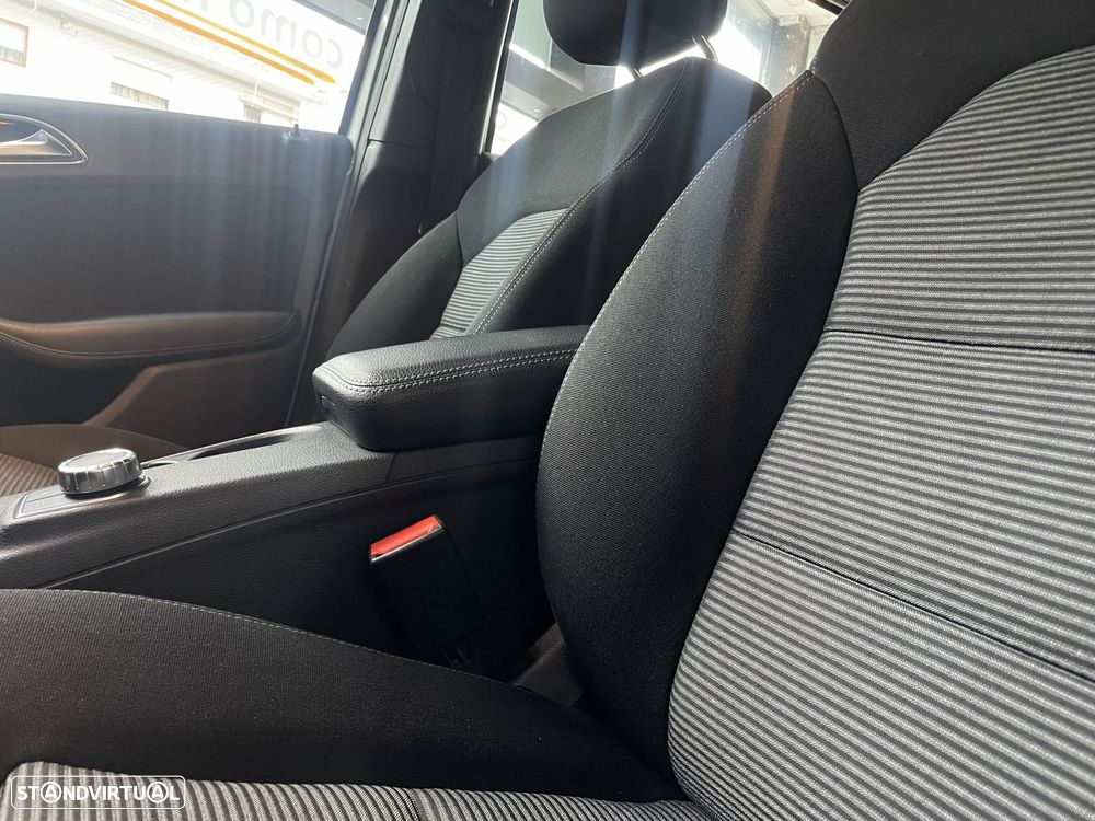 Mercedes-Benz B 180 d Style - 24