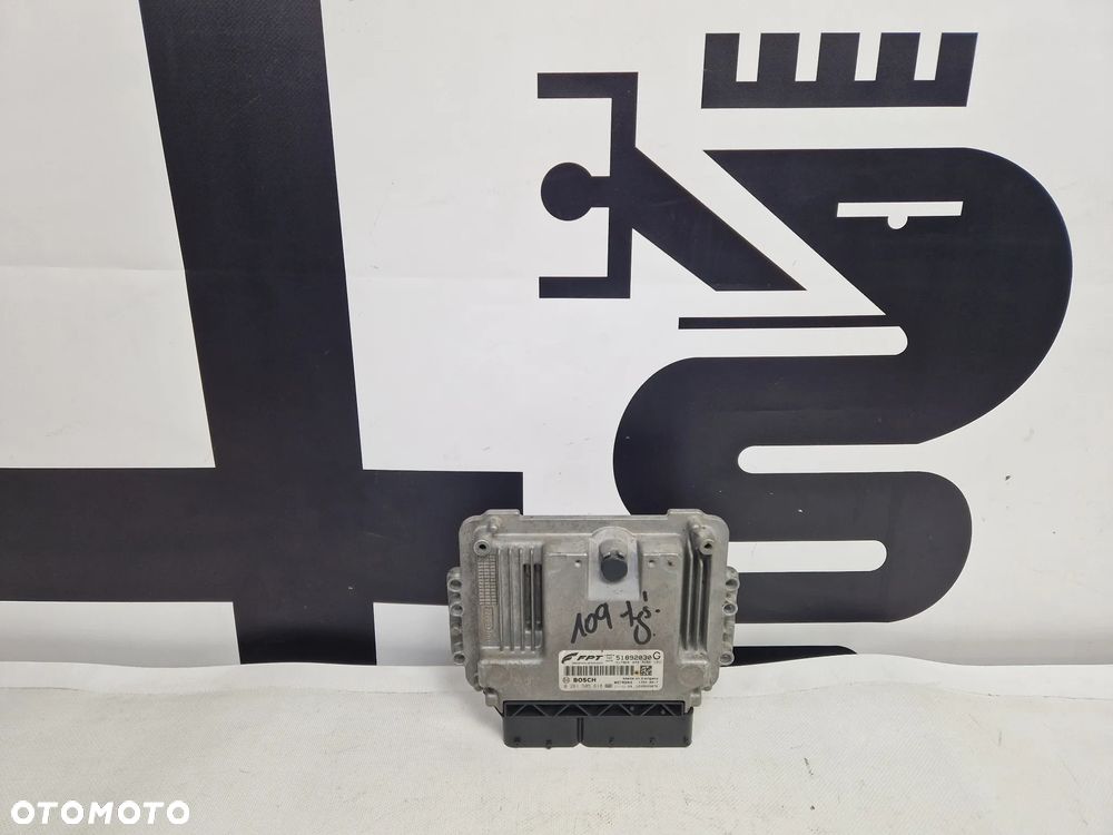 Centralka sterownik komputer silnika Alfa Romeo Giulietta 1.75 1.8 TBI 0261S05618  51892030 - 1