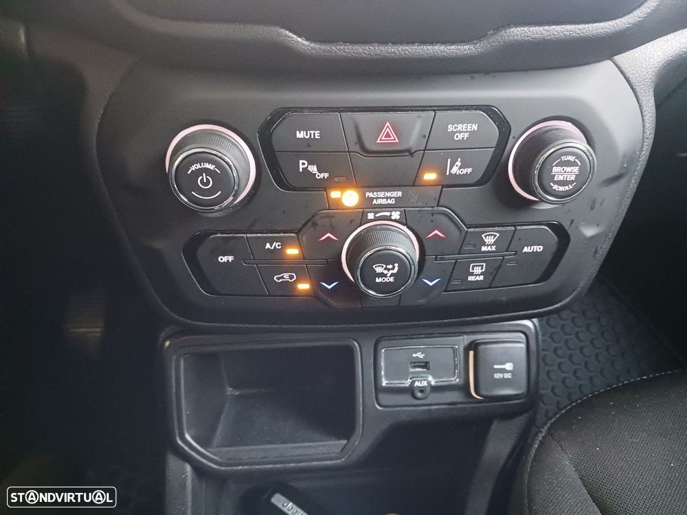 Jeep Renegade 1.6 MJD Limited - 21