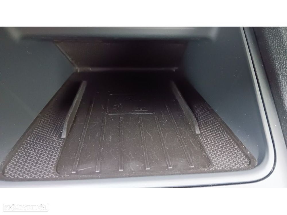 Cupra Formentor 1.4 e-Hybrid DSG VZ - 27