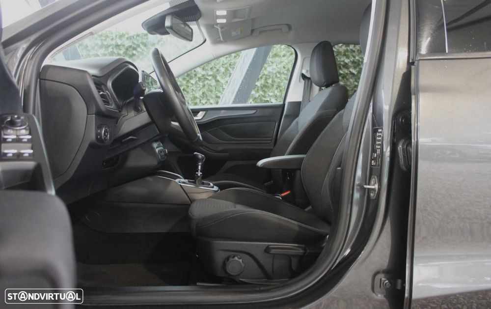 Ford Focus 1.0 EcoBoost MHEV Active X - 11
