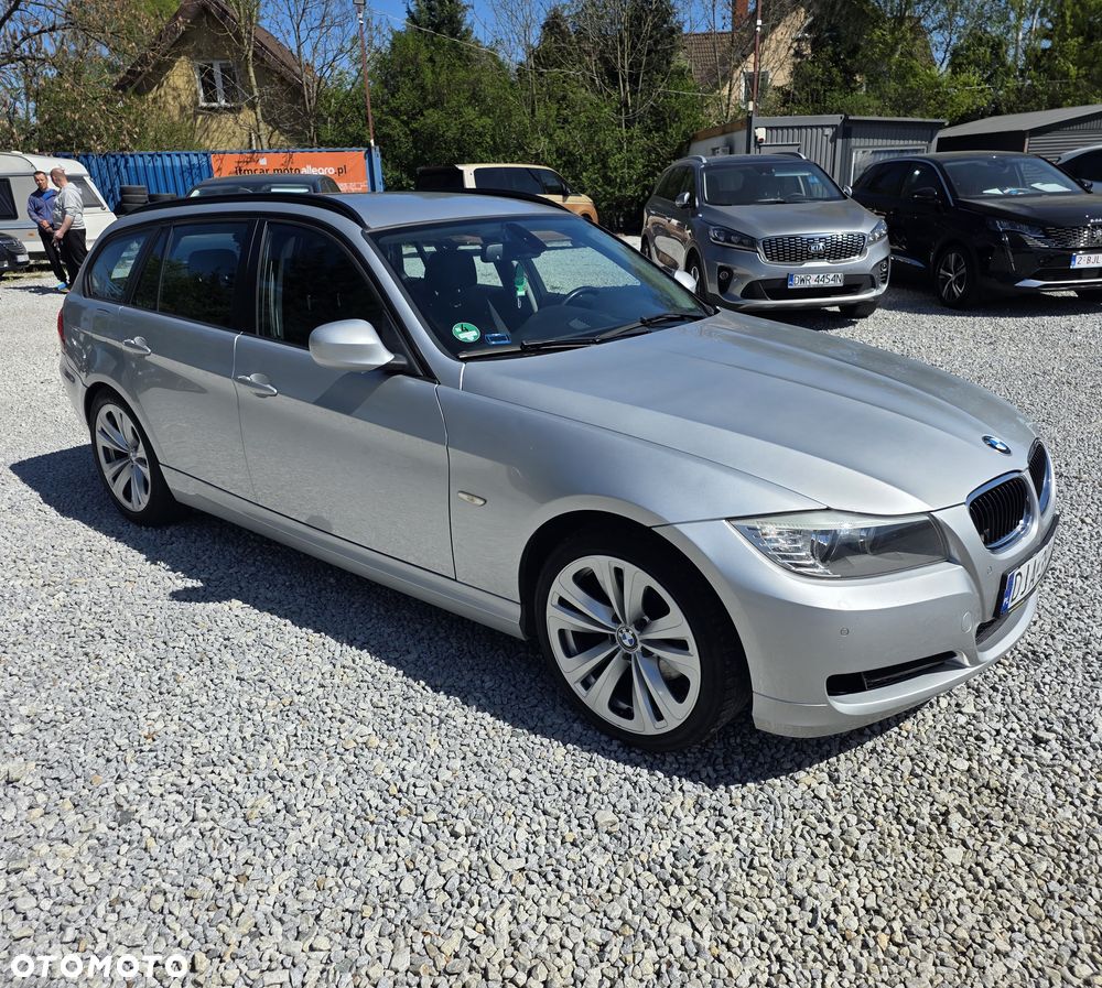 BMW Seria 3 318d DPF Edition Exclusive - 4
