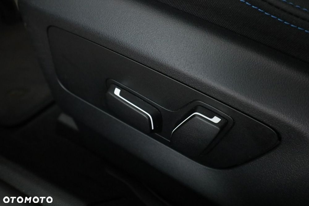 BMW Seria 5 520d mHEV M Sport - 32