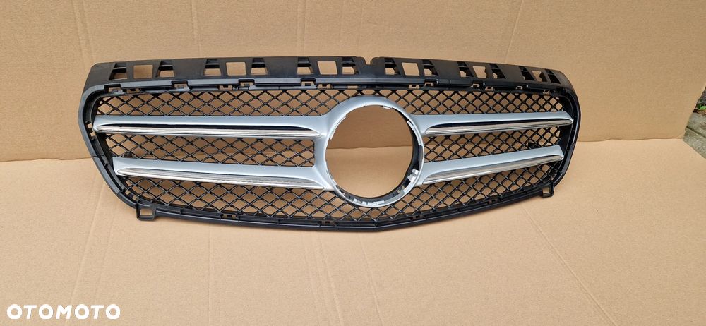 ATRAPA GRILL MERCEDES A-KLASA W176 12-18 ORGINAŁ CAŁA !! - 2