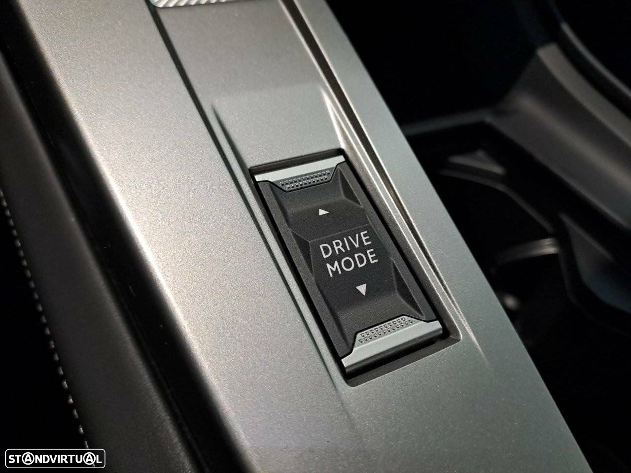 Peugeot 408 1.2 PureTech Allure EAT8 - 25