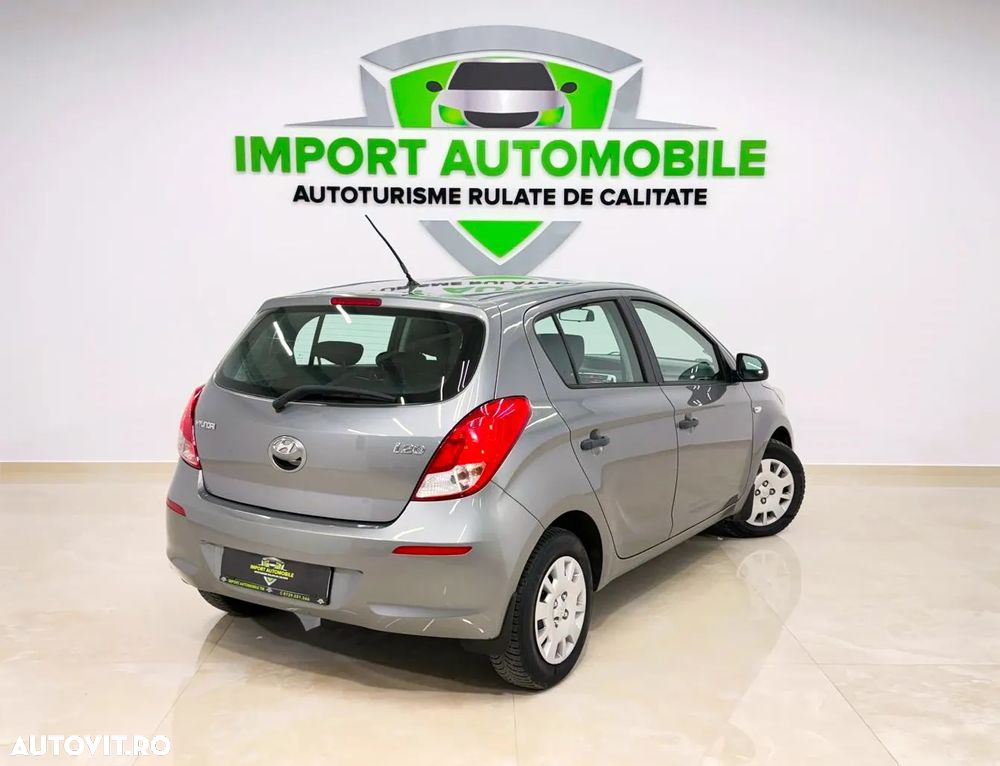 Hyundai i20 1.2 Trend - 11