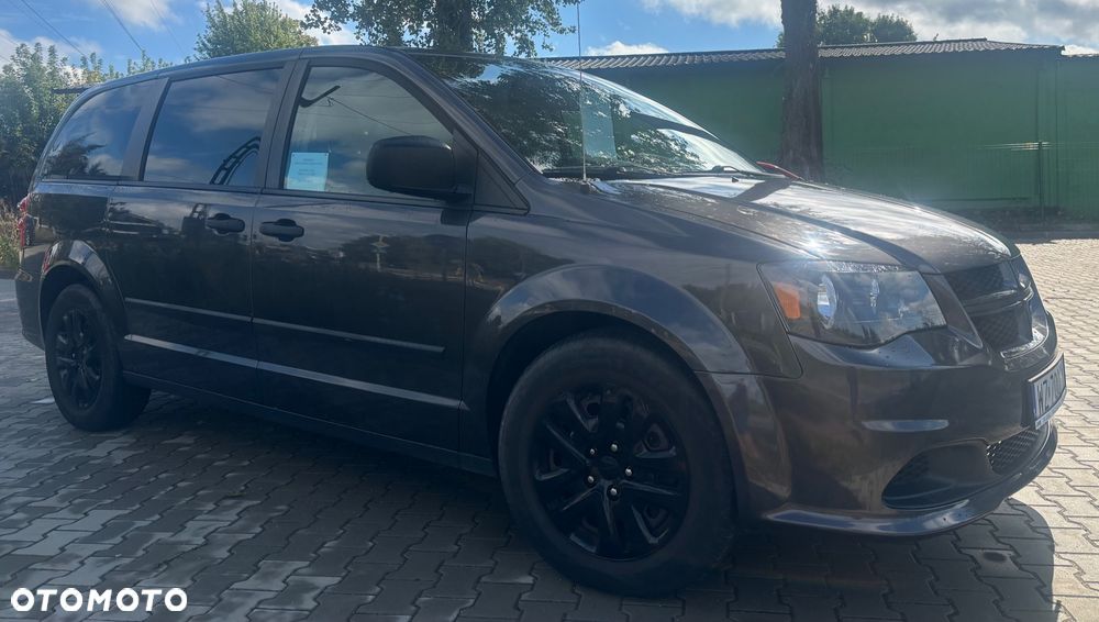 Dodge Grand Caravan - 3