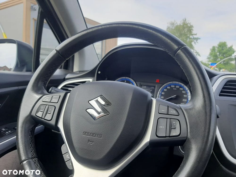 Suzuki SX4 S-Cross 1.6 DDiS 4x2 limited+ - 23
