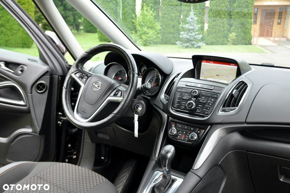 Opel Zafira - 25
