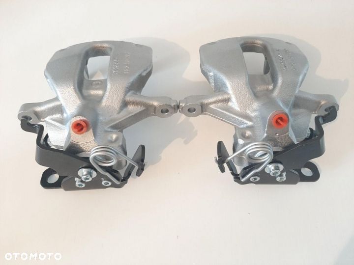 Zacisk tył Lewy Prawy Ford Transit VI  VII - 1