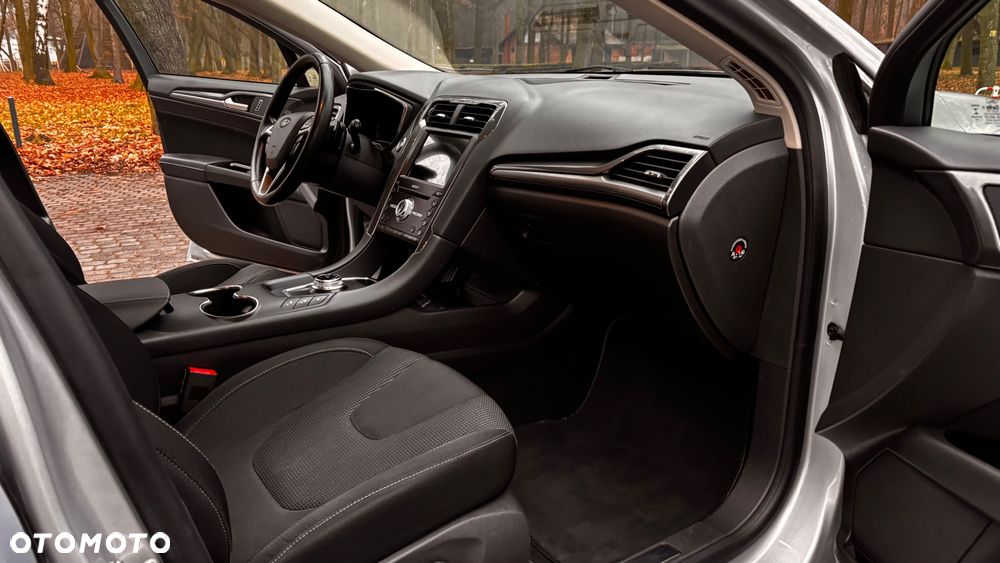 Ford Mondeo 2.0 EcoBlue Titanium - 25