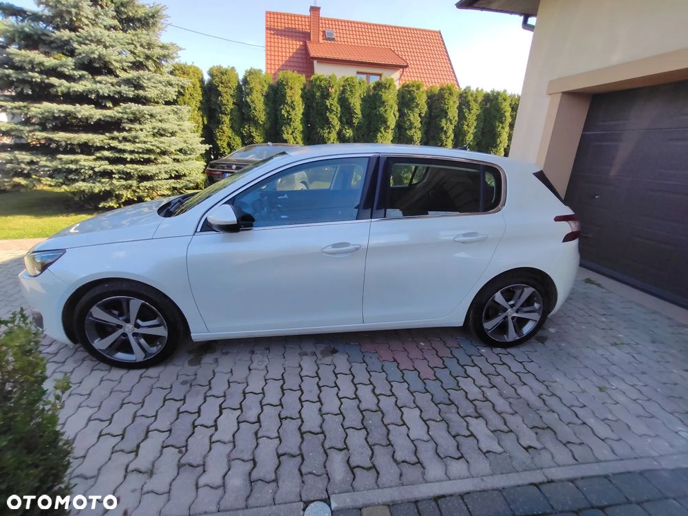 Peugeot 308 1.2 PureTech Allure S&S - 3
