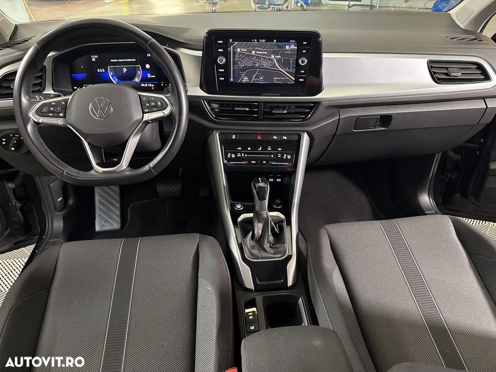 Volkswagen T-Roc - 10