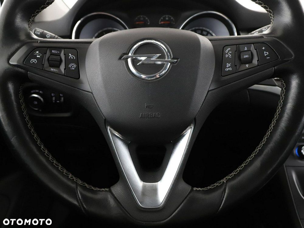 Opel Astra 1.4 T Elite S&S - 22