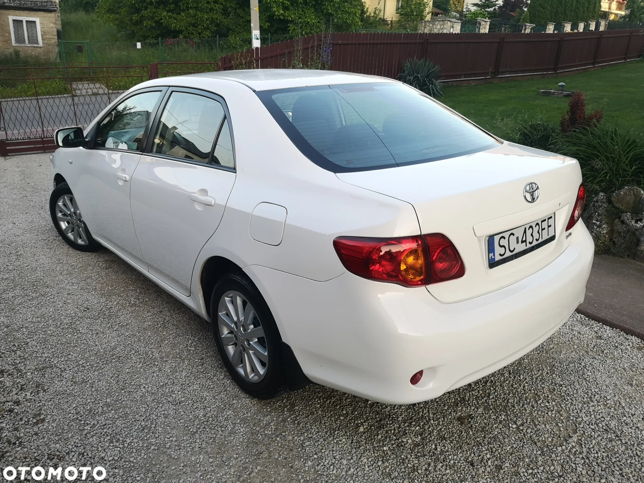 Toyota Corolla - 3
