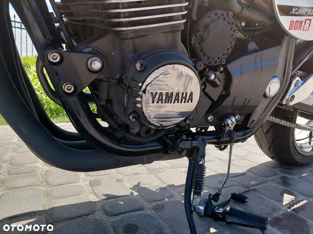 Yamaha XJR - 13