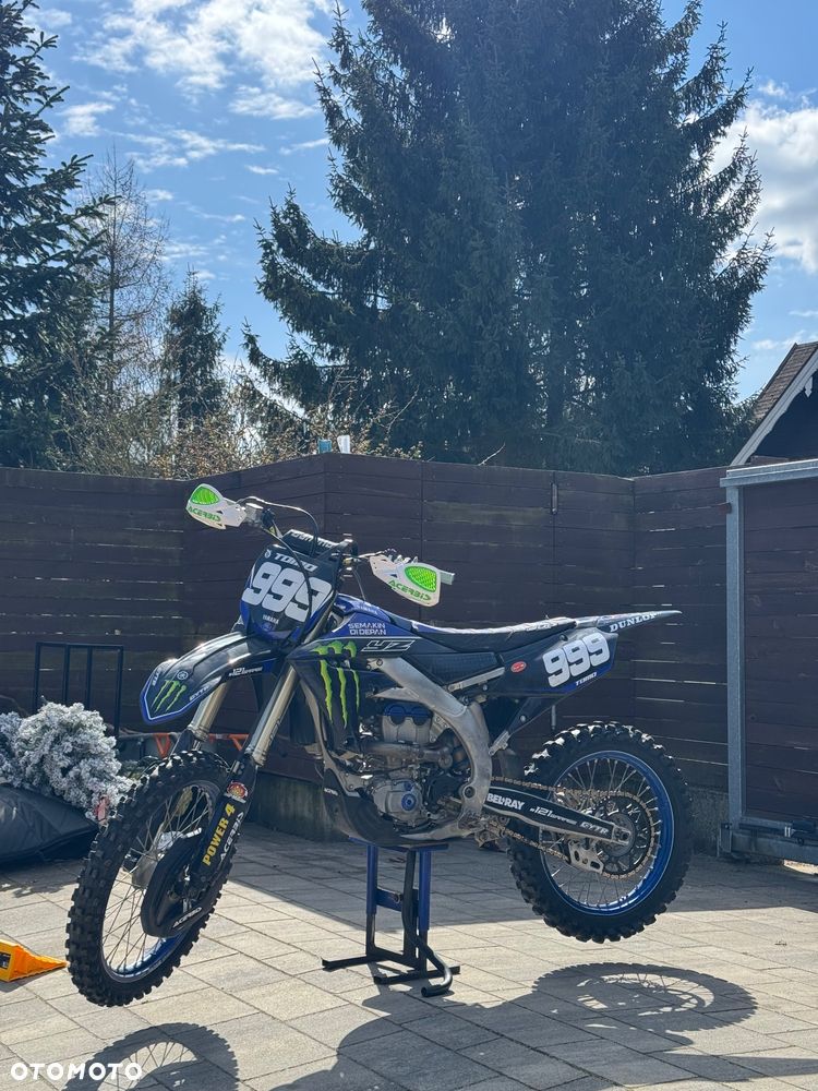 Yamaha YZ - 3
