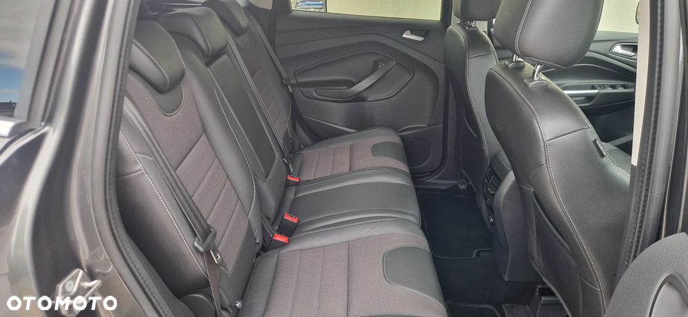 Ford Kuga 2.0 TDCi FWD Titanium - 24