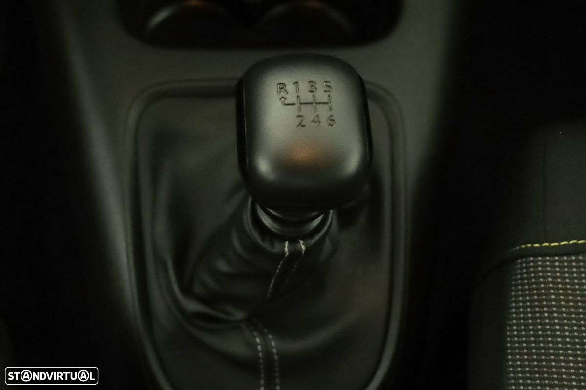 Citroën C3 1.2 PureTech Plus - 14