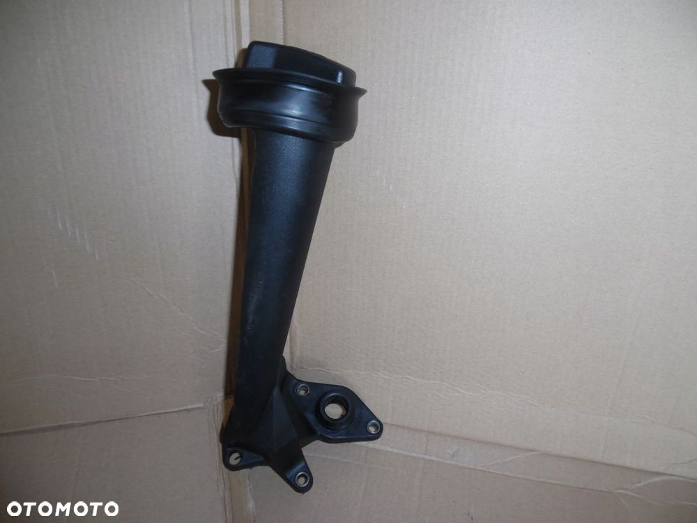 VW T4 2.5TDI 96- WLEW OLEJU DO SILNIKA KOREK WLEWU OLEJU - 2