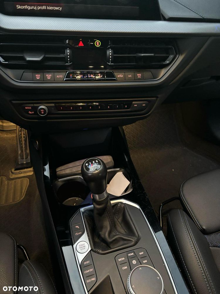 BMW Seria 1 118i Edition M Sport Shadow - 11