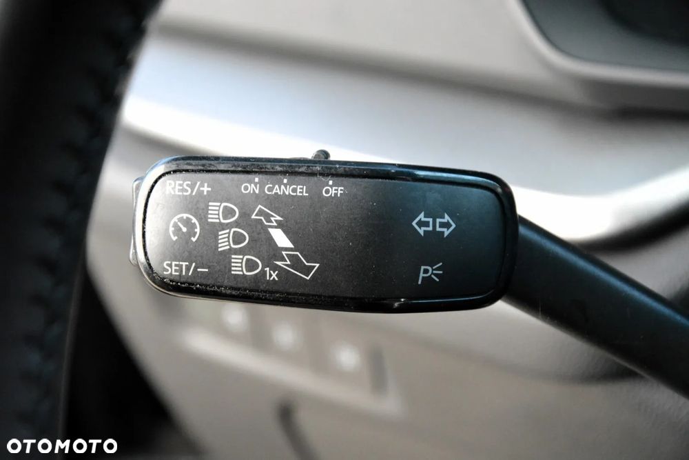Skoda Octavia 2.0 TDI Ambition DSG - 19