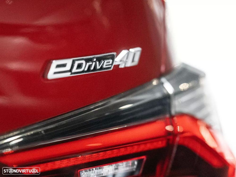 BMW i4 eDrive40 - 26