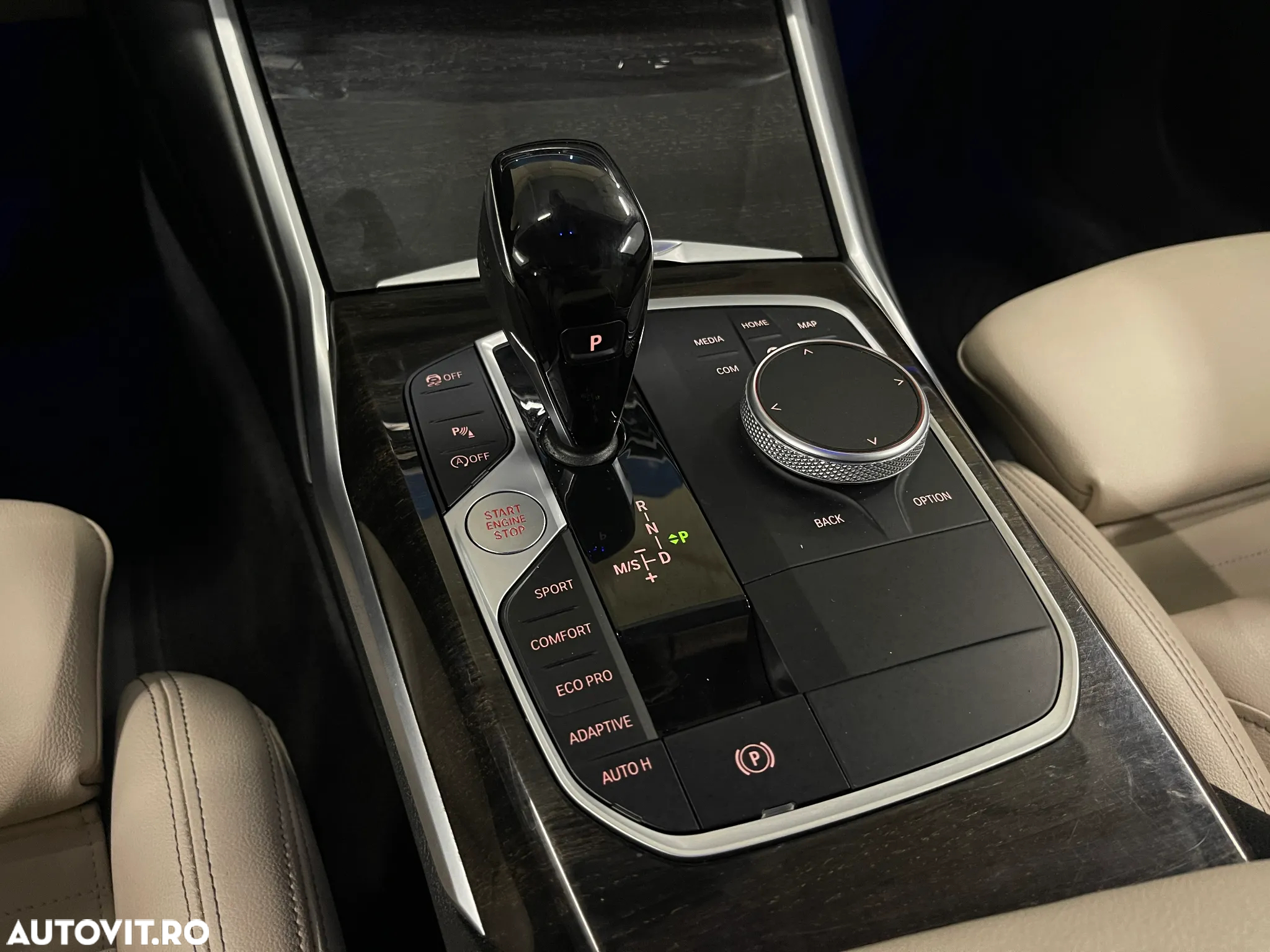 BMW Seria 3 330i xDrive AT - 24