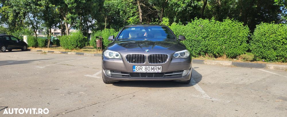 BMW Seria 5 520d Aut. - 11