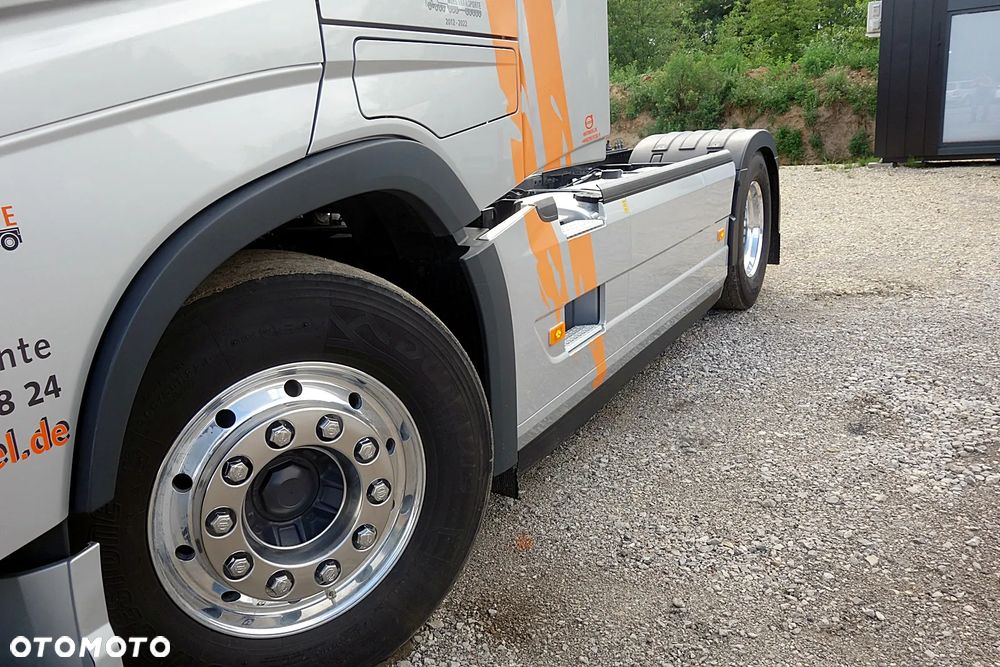 Volvo FH 540 JEDEN WŁAŚCICIEL PROSTO Z NIEMIECKIEJ FIRMY,FULL LED,PEŁNYE SPOJLERY,RETARDER,PEŁNA PODUSZKA - 12
