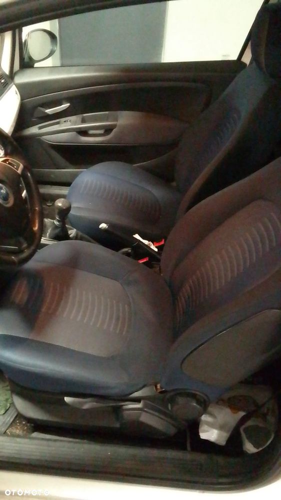 Fiat Punto 1.2 8V - 5
