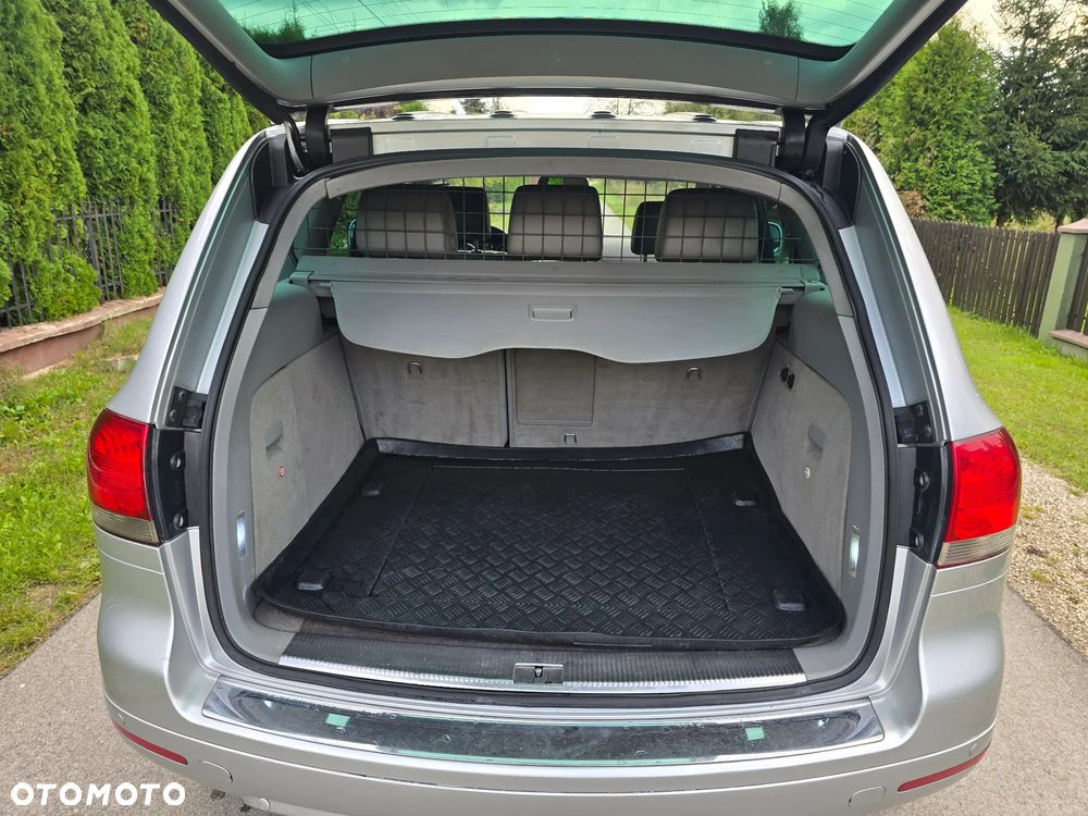Volkswagen Touareg 2.5 R5 TDI Tiptr - 14