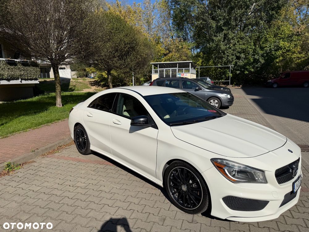 Mercedes-Benz CLA 250 7G-DCT Urban - 16