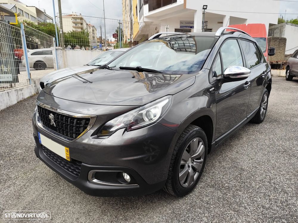 Peugeot 2008 1.2 PureTech Style - 1