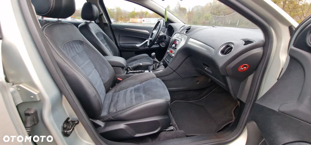 Ford Mondeo 2.0 FF Titanium - 14