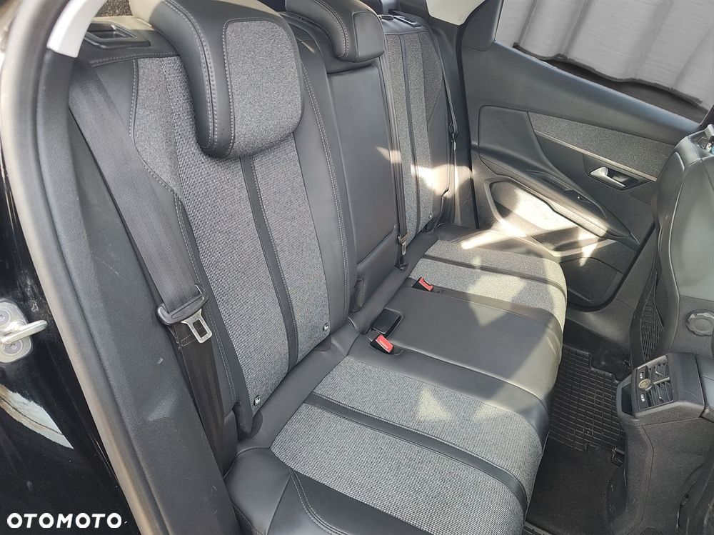 Peugeot 3008 1.2 PureTech Allure - 9