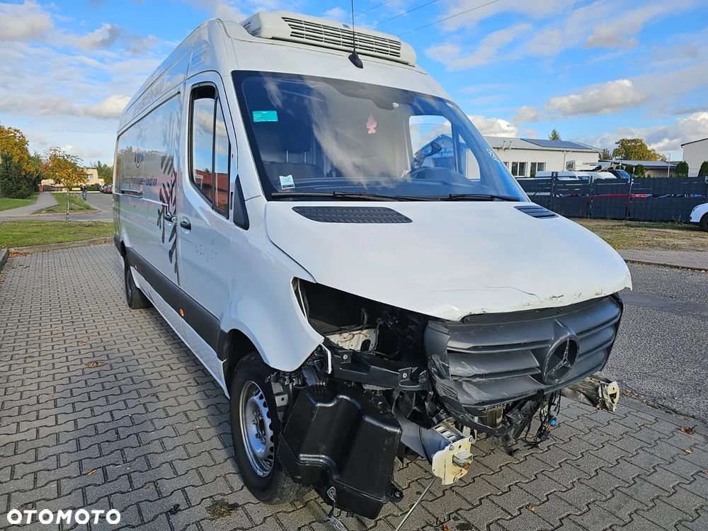 Mercedes-Benz Sprinter - 8