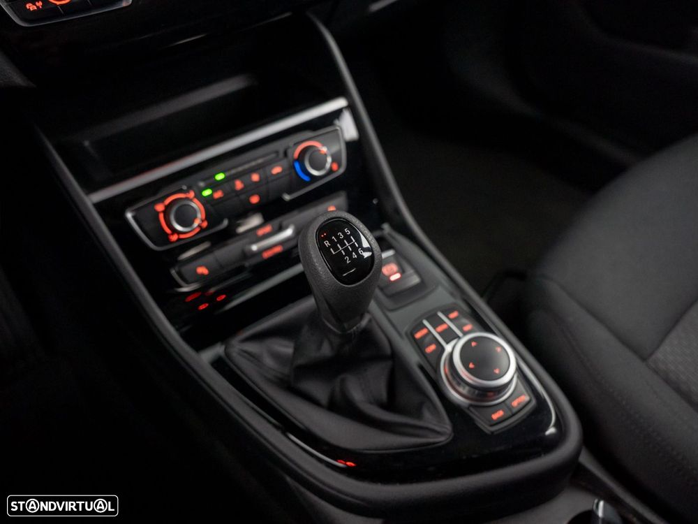 BMW 216 Active Tourer d Advantage - 19