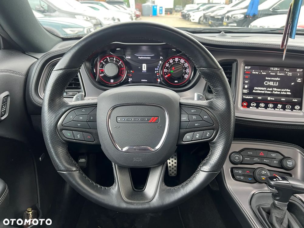 Dodge Challenger 5.7 R/T - 13