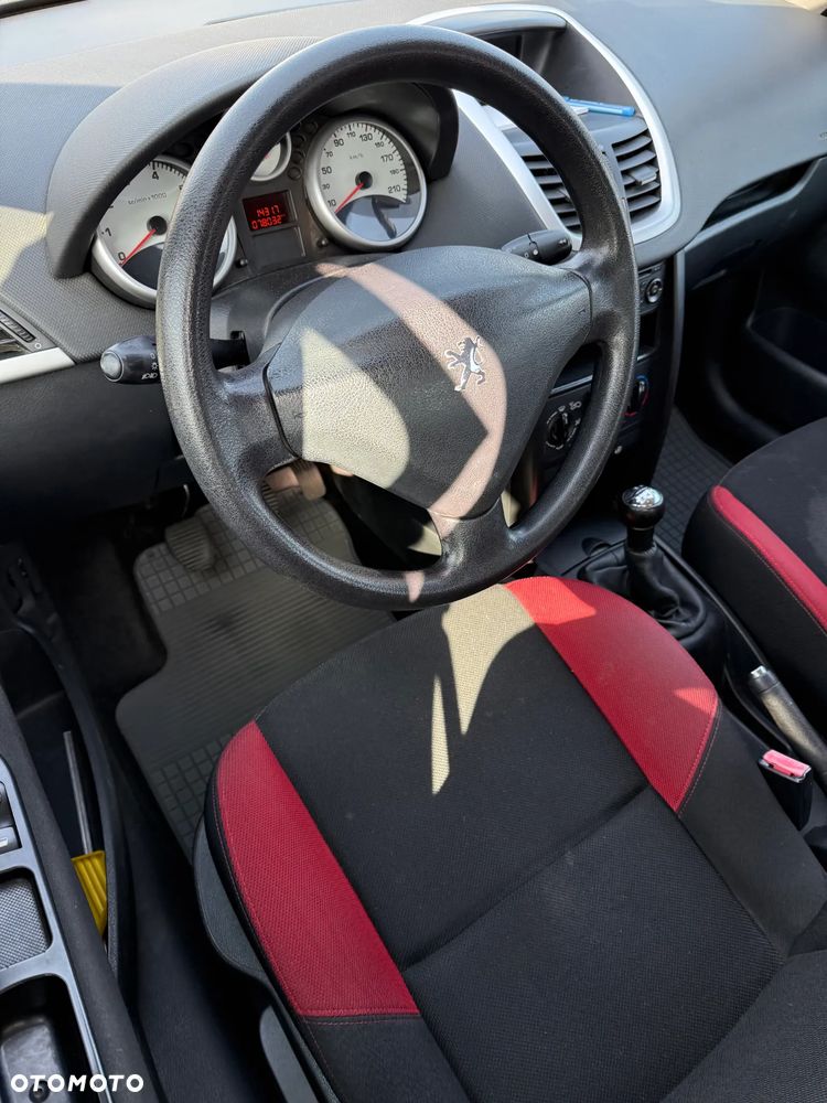Peugeot 207 1.4 16V Trendy nICE - 7
