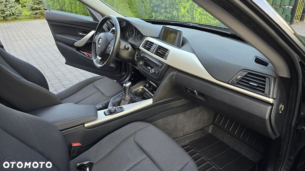 BMW 3GT 318d - 16