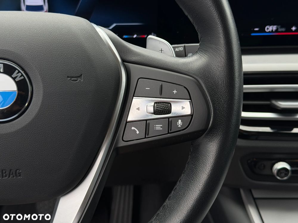 BMW Seria 3 318i M Sport - 22