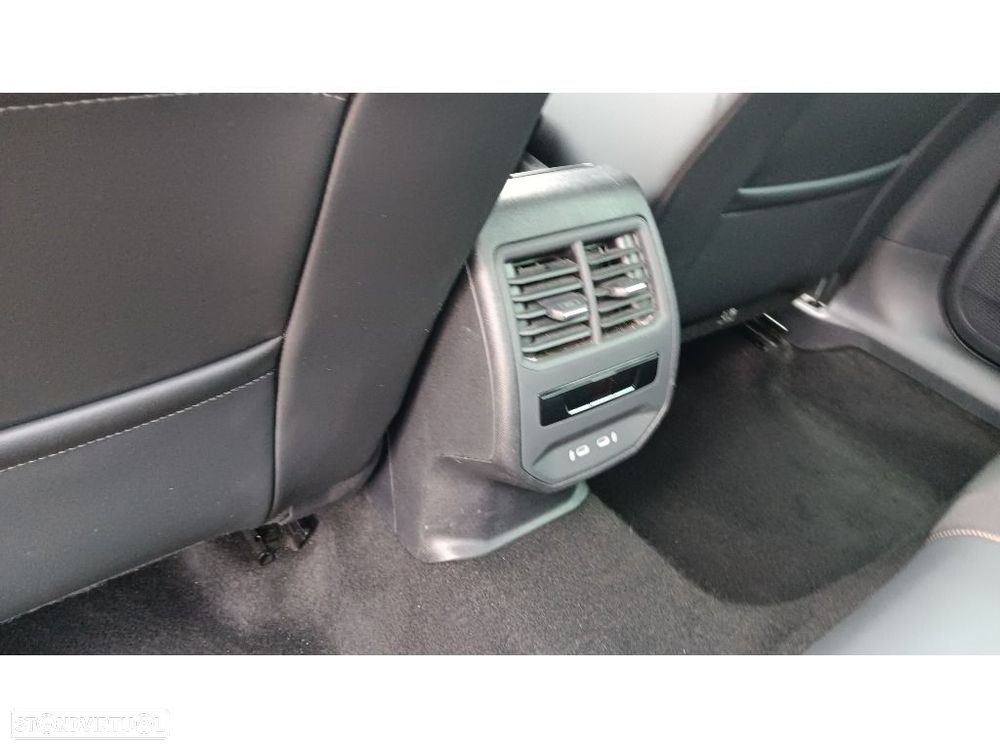 Cupra Formentor 1.4 e-Hybrid DSG - 24