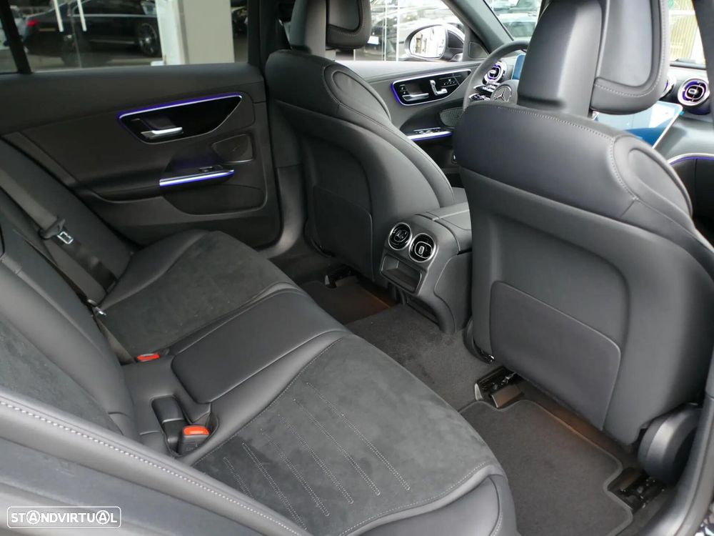 Mercedes-Benz C 300 e AMG Line - 31