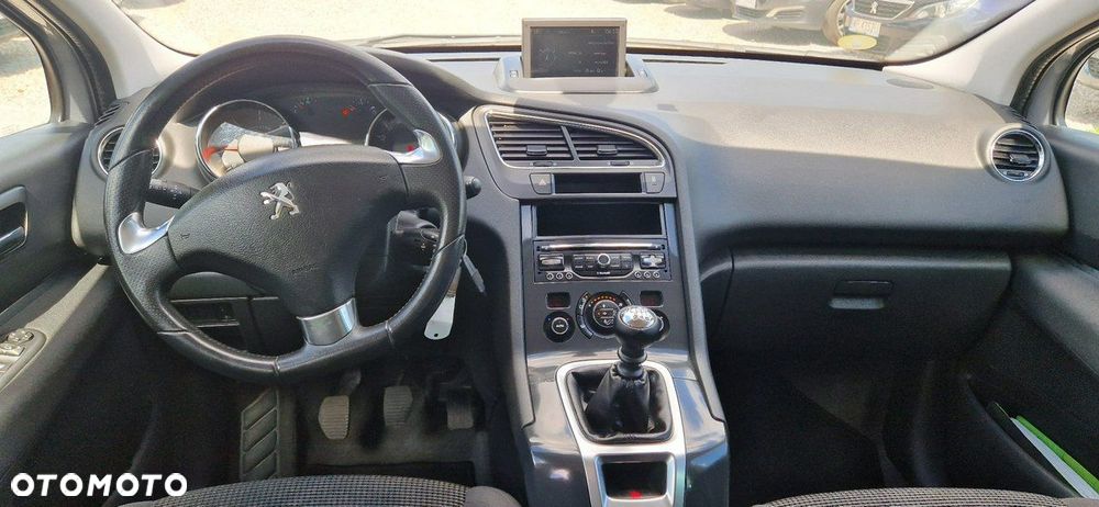 Peugeot 5008 - 23