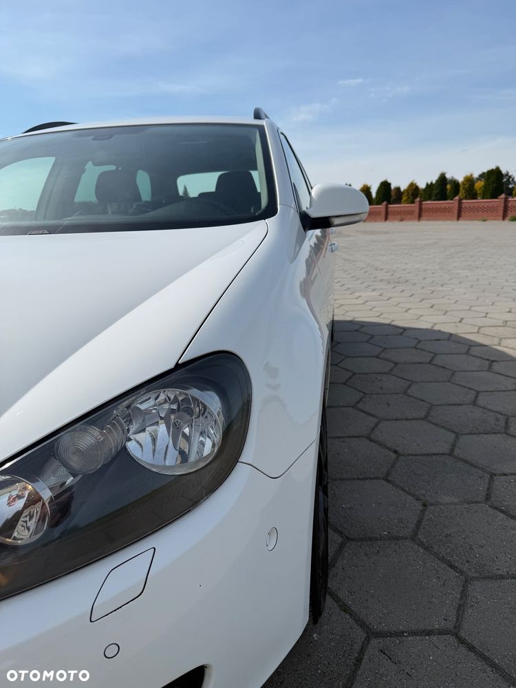 Volkswagen Golf 1.6 TDI Highline - 12