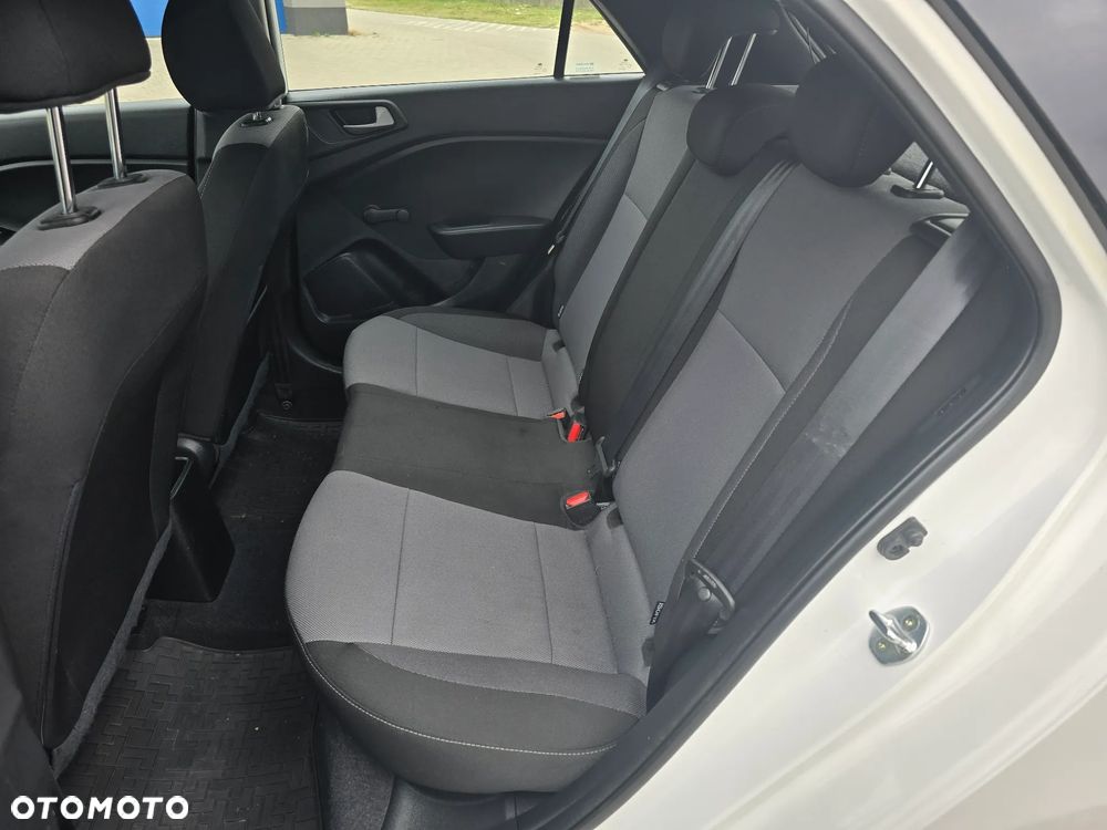 Hyundai i20 1.2 Classic + - 14