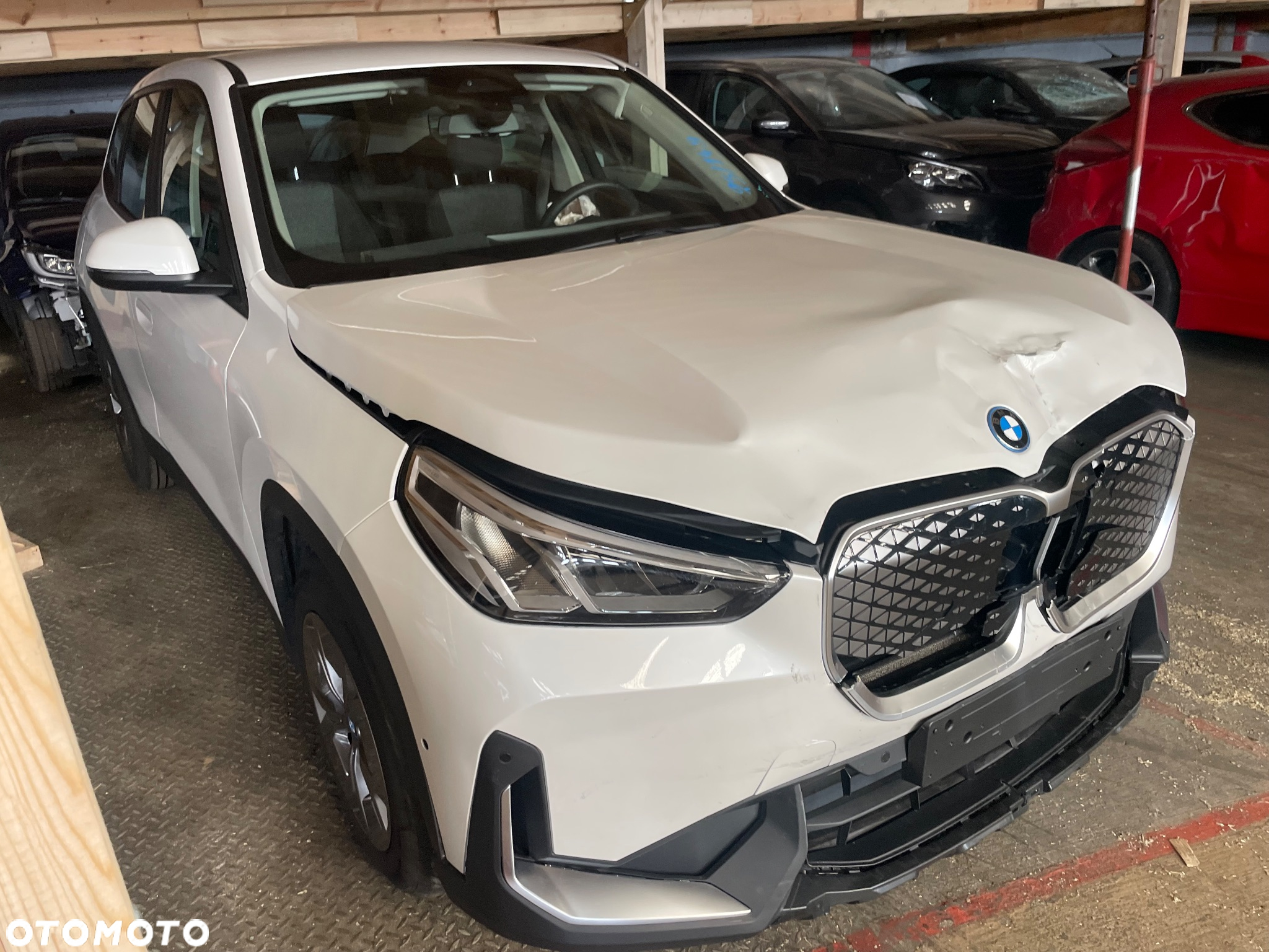 BMW iX1 - 2