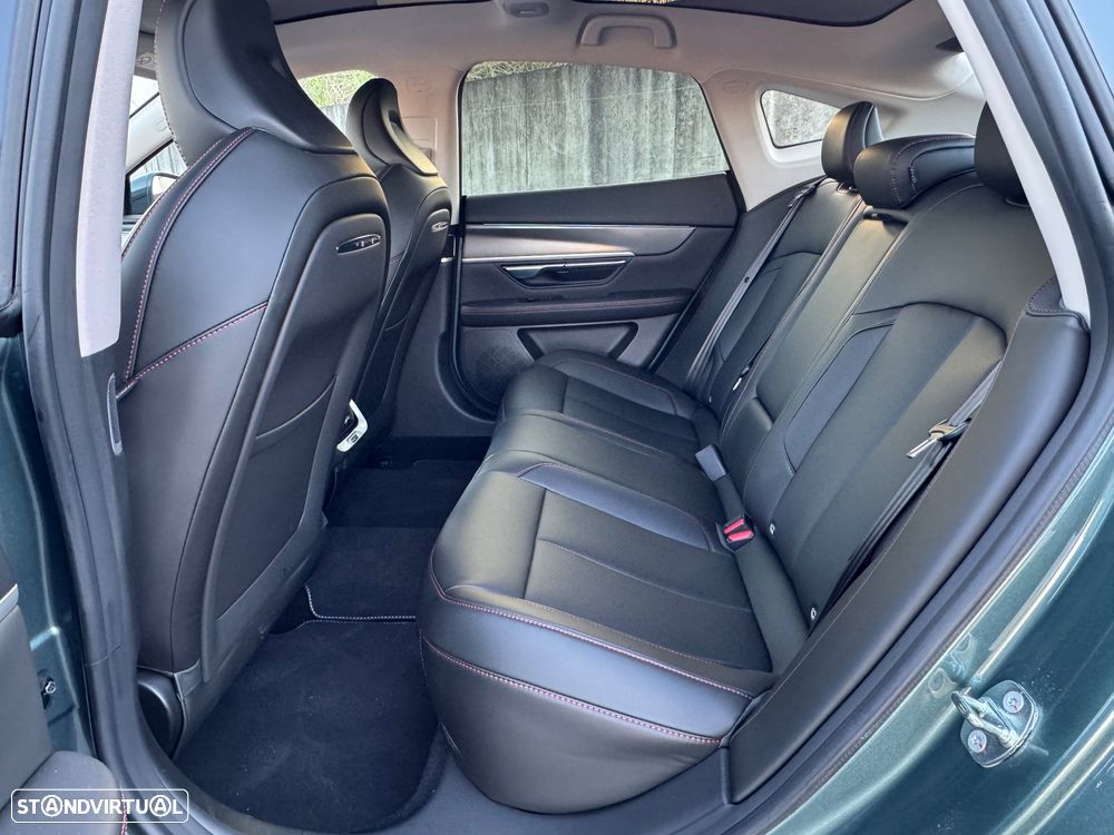 Xpeng P7i 86.2 kWh AWD Performance - 18