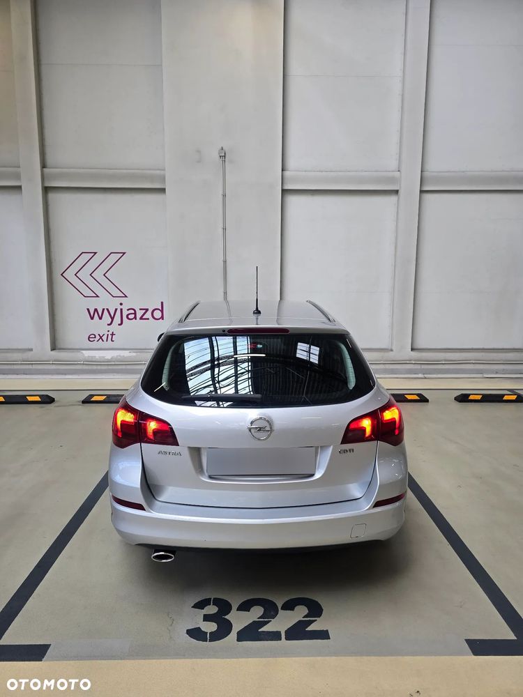 Opel Astra 2.0 CDTI DPF Cosmo - 6